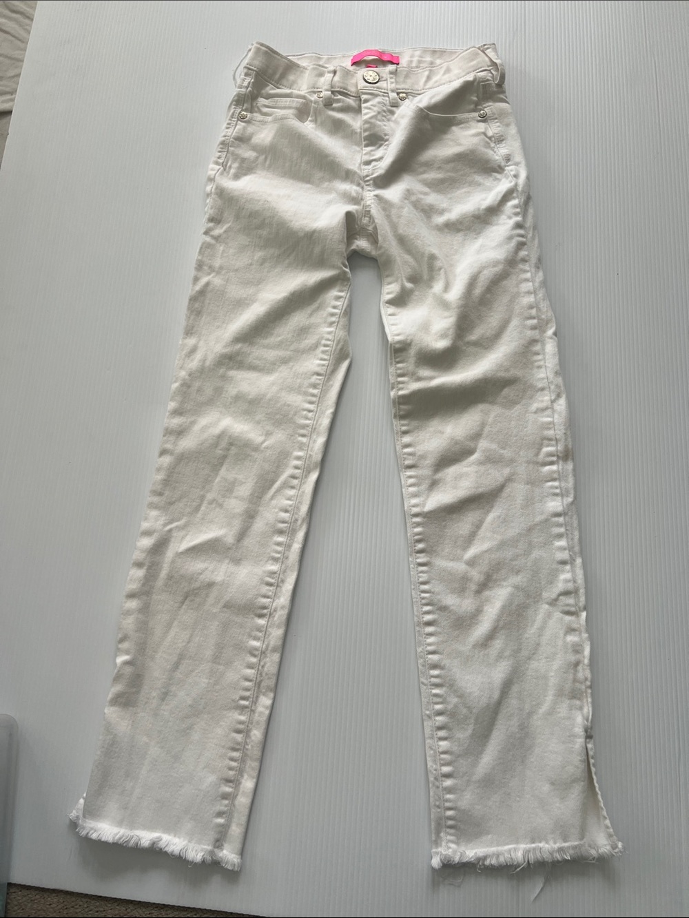 Lilly Pulitzer White Straight-Leg Jeans with Frayed hem  size 00